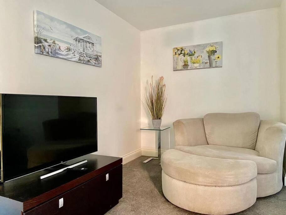 No12-Luxe Living Guest Apartment- 1 Bed-Garden-Private Parking-Wifi-Beach-City Swansea Dış mekan fotoğraf